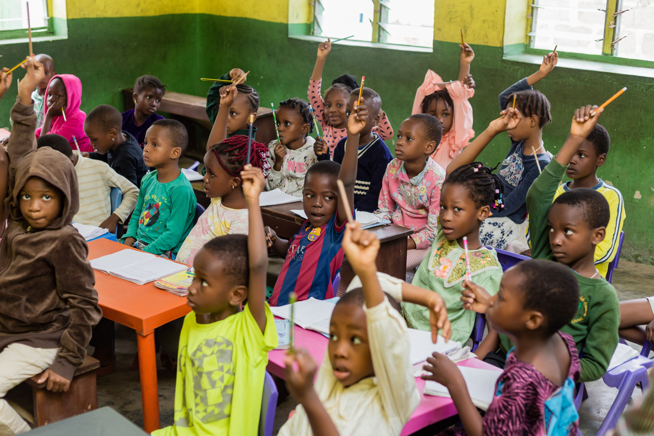 Read more about the article 5 Simple Ways You Can Help Educate Underprivileged Children